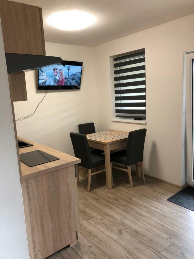 Apartmanovy Dom Magda Vrbov Eksteriør bilde